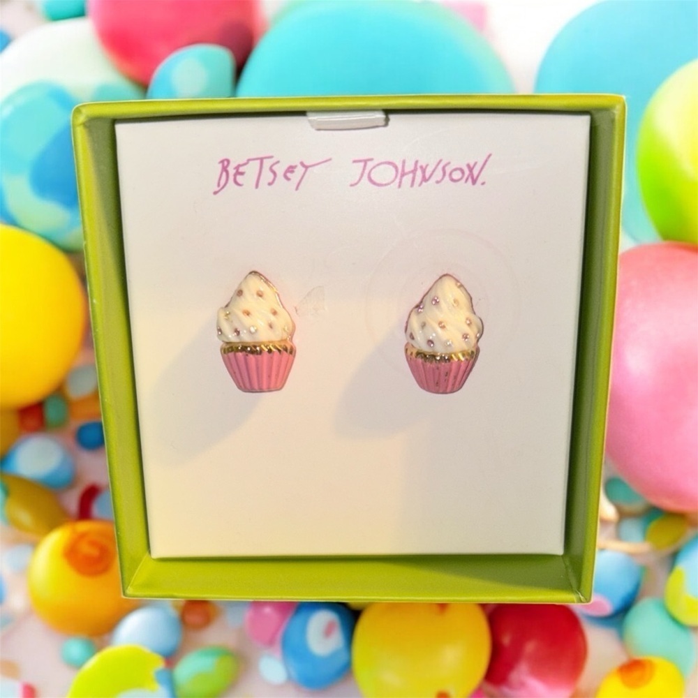 Betsey Johnson Pink and White Cupcake Earrings NIB